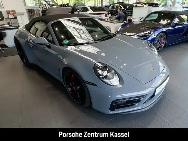 Porsche 992