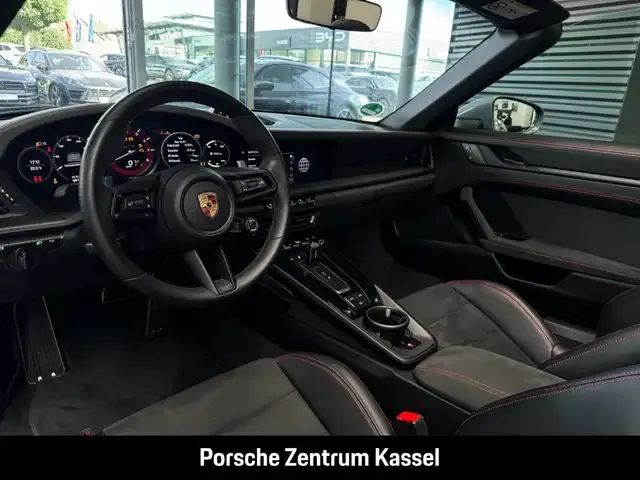 Porsche 992