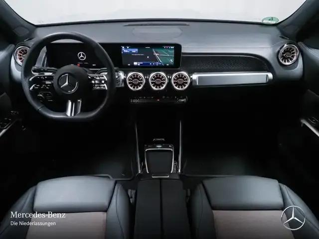 Mercedes-Benz EQB 300