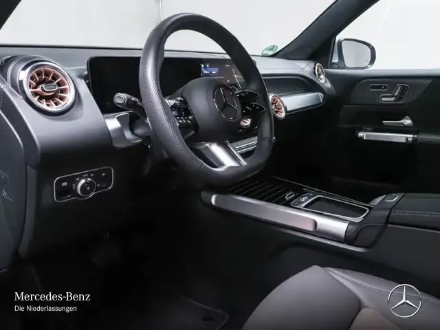 Mercedes-Benz EQB 300