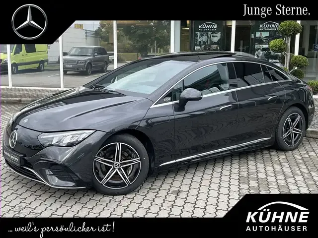 Mercedes-Benz EQE 300