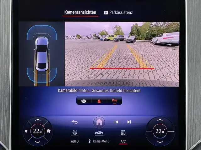 Mercedes-Benz EQE 300