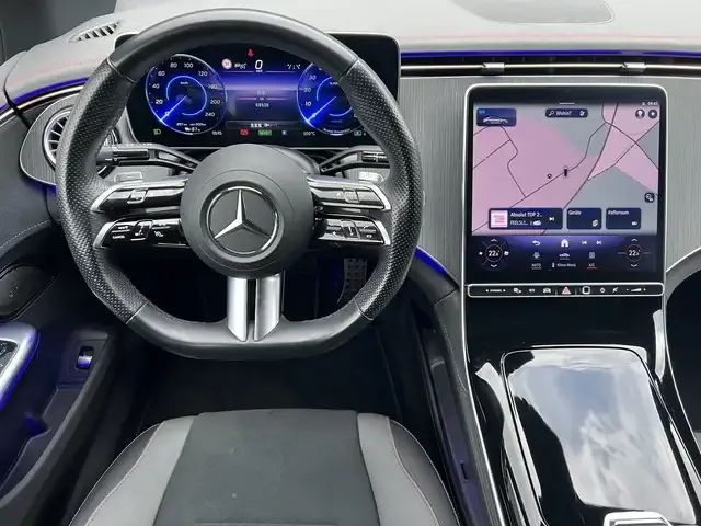 Mercedes-Benz EQE 300