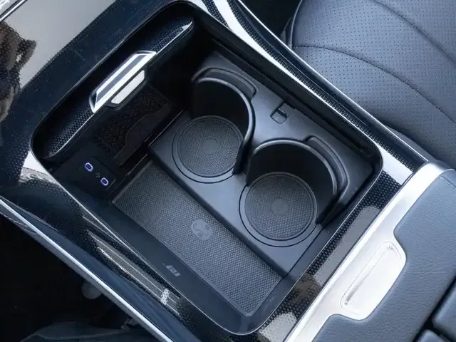 Mercedes-Benz EQE 350