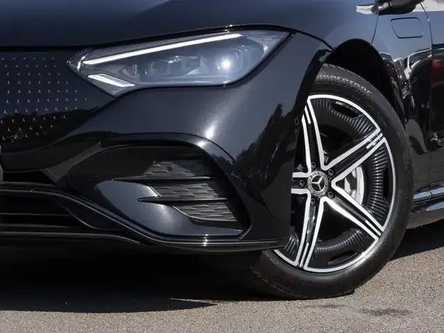 Mercedes-Benz EQE 350