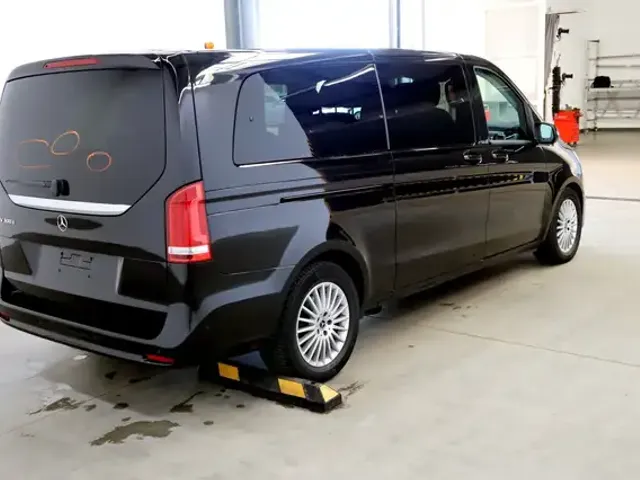 Mercedes-Benz V 300