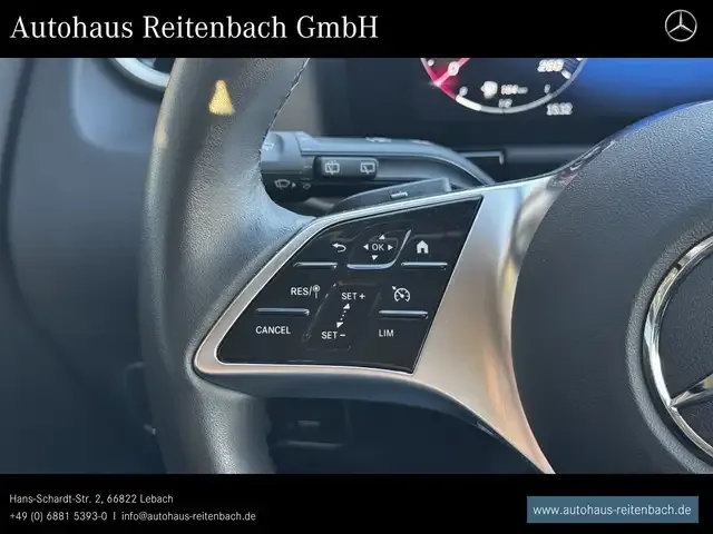 Mercedes-Benz GLA 220