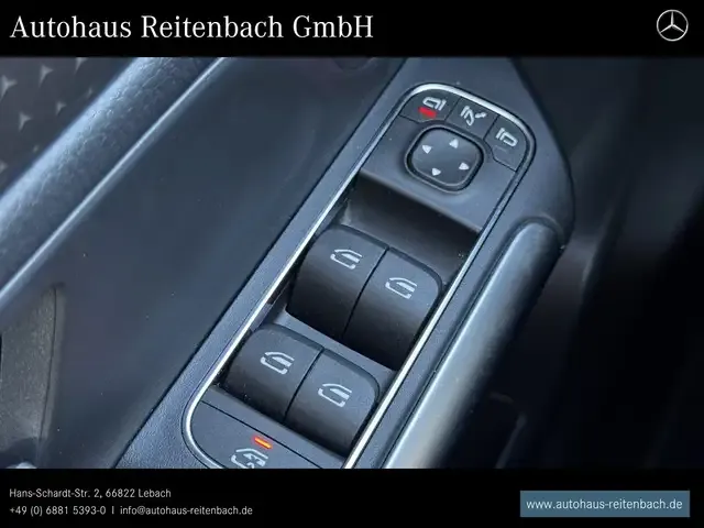 Mercedes-Benz GLA 220