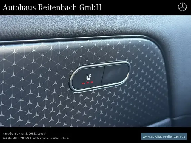 Mercedes-Benz GLA 220