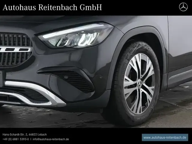 Mercedes-Benz GLA 220