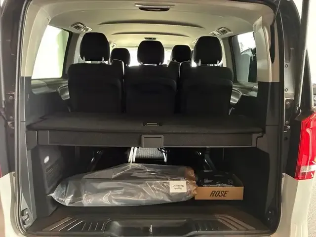 Mercedes-Benz V 250