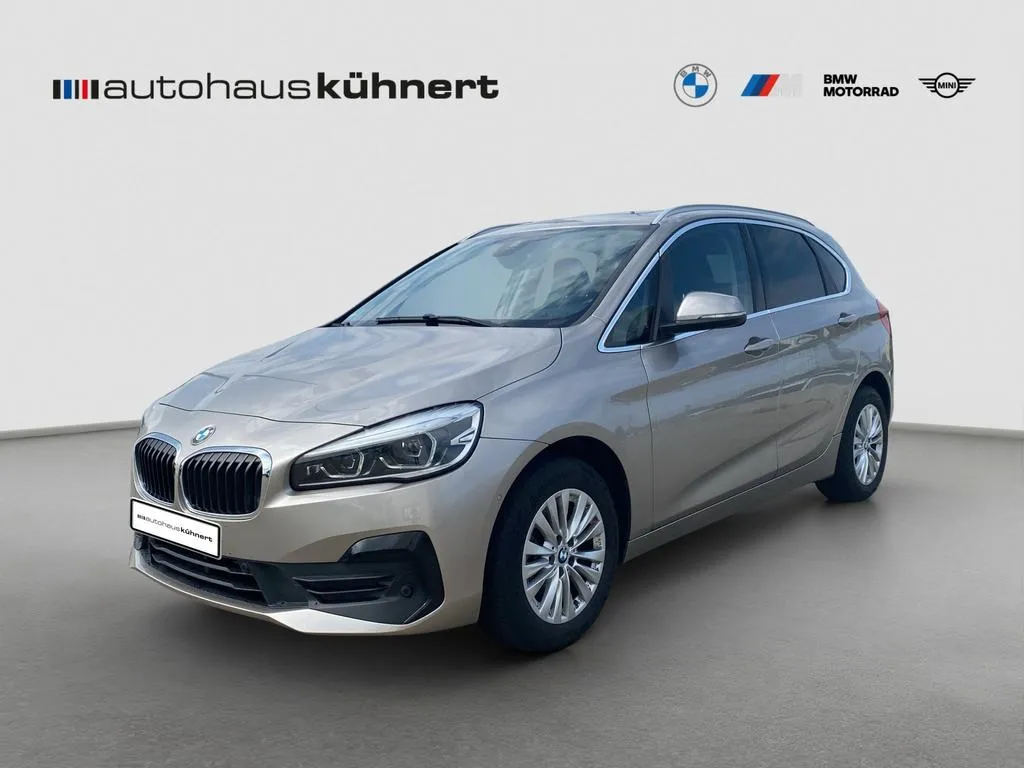 BMW 218