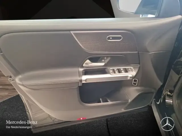 Mercedes-Benz EQB 250