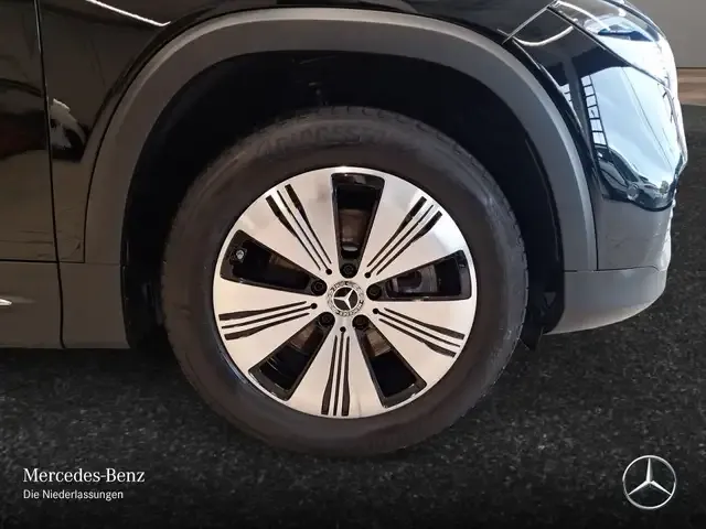 Mercedes-Benz EQB 250