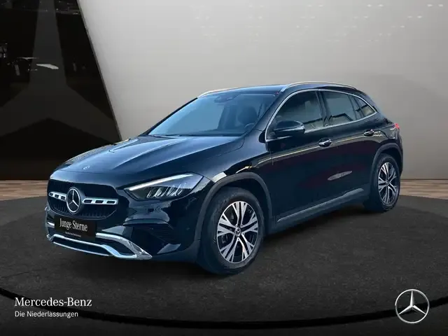 Mercedes-Benz GLA 220