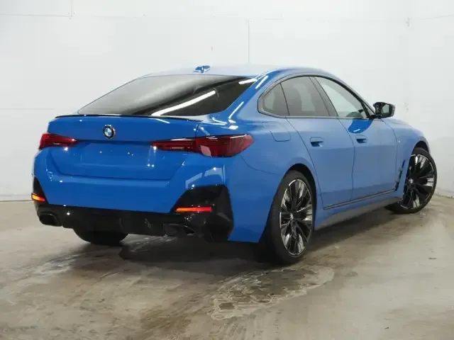 BMW 440