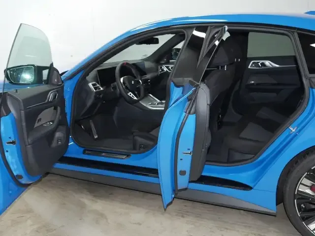 BMW 440