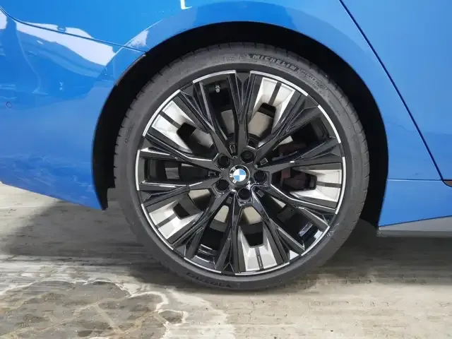 BMW 440