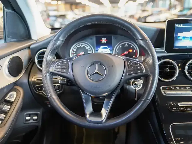 Mercedes-Benz GLC 220