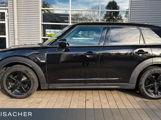 MINI One Countryman