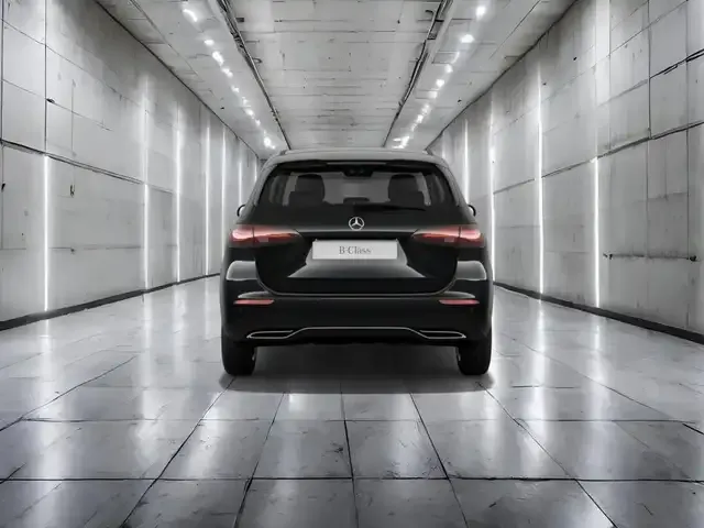 Mercedes-Benz B 180