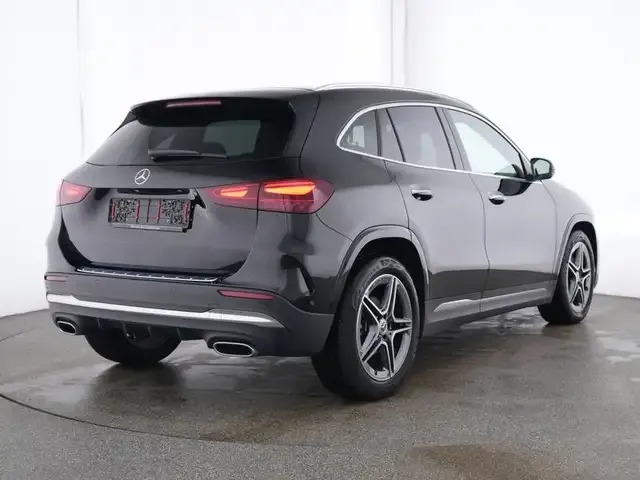 Mercedes-Benz GLA 180