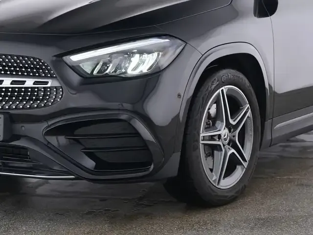 Mercedes-Benz GLA 180