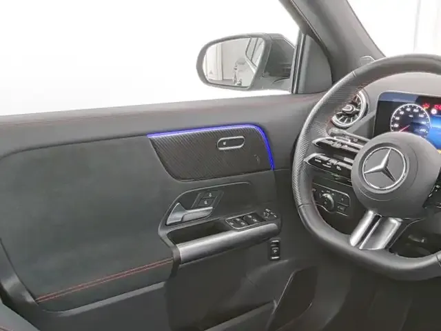 Mercedes-Benz GLA 180