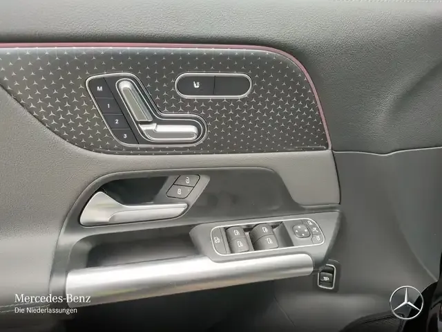 Mercedes-Benz EQA 300