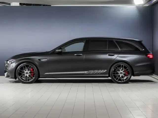 Mercedes-Benz E 63 AMG