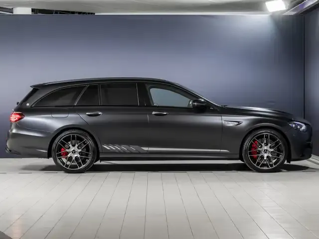 Mercedes-Benz E 63 AMG