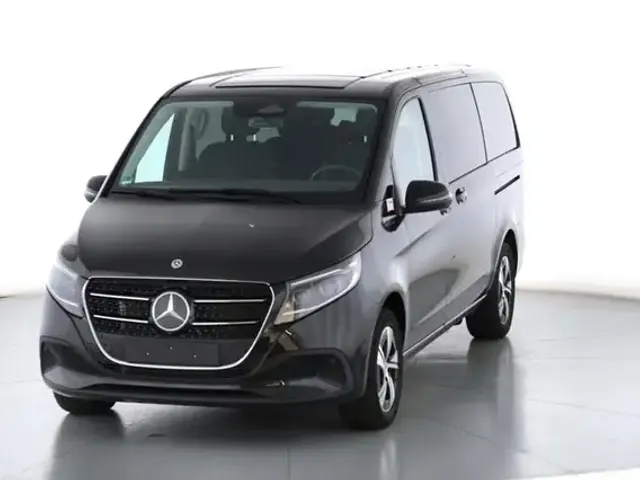 Mercedes-Benz V 220