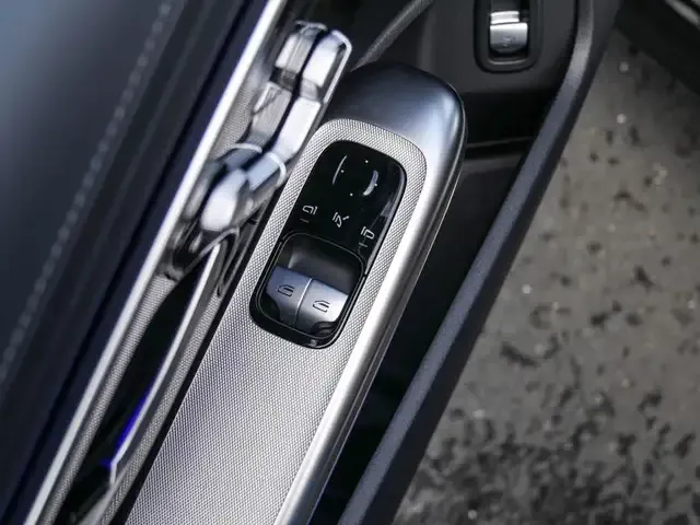 Mercedes-Benz CLE 200