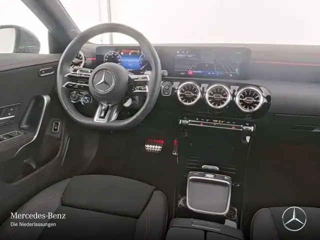 Mercedes-Benz CLA 35 AMG