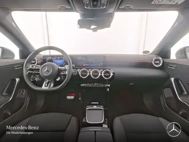 Mercedes-Benz CLA 35 AMG