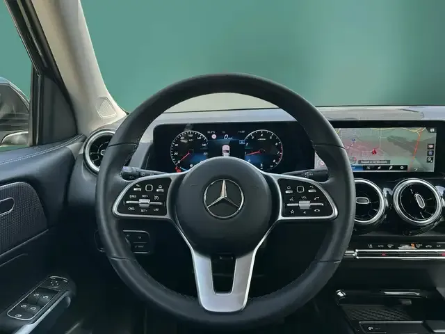 Mercedes-Benz GLB 200