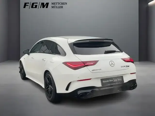 Mercedes-Benz CLA 45 AMG