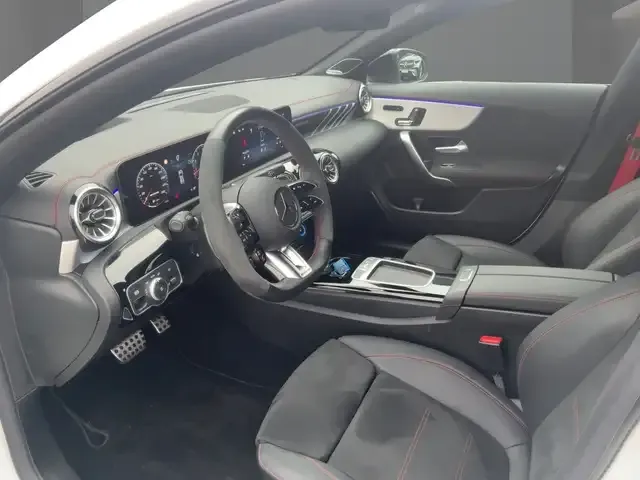 Mercedes-Benz CLA 45 AMG