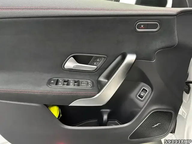 Mercedes-Benz CLA 35 AMG