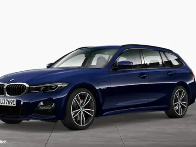 BMW 330