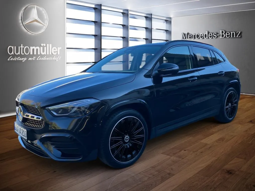 Mercedes-Benz GLA 220