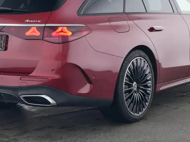 Mercedes-Benz E 300