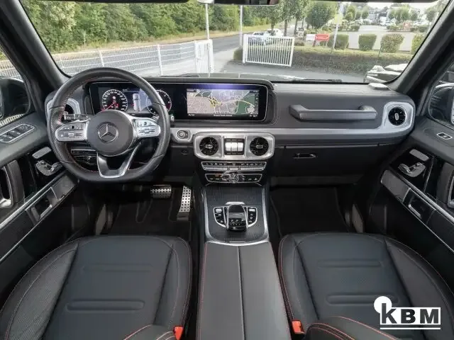 Mercedes-Benz G 400