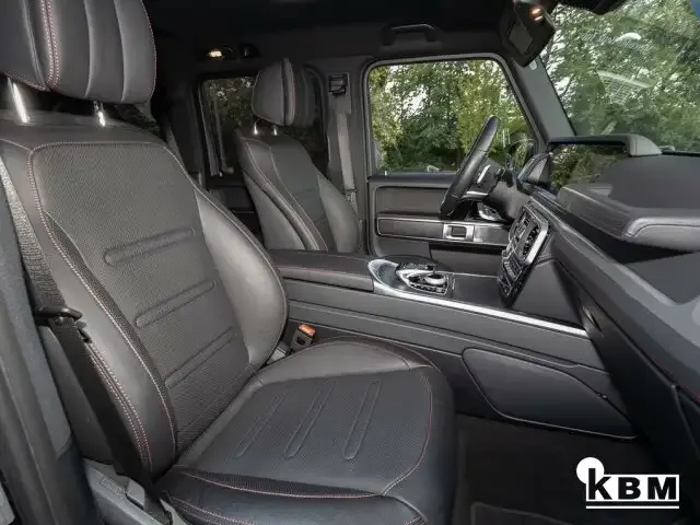 Mercedes-Benz G 400