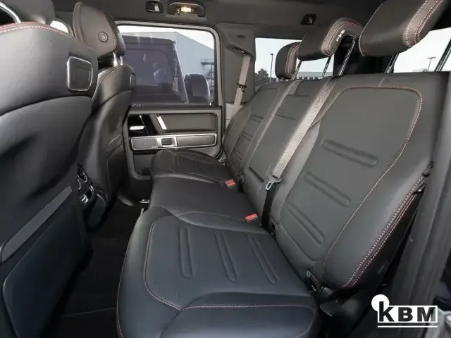 Mercedes-Benz G 400