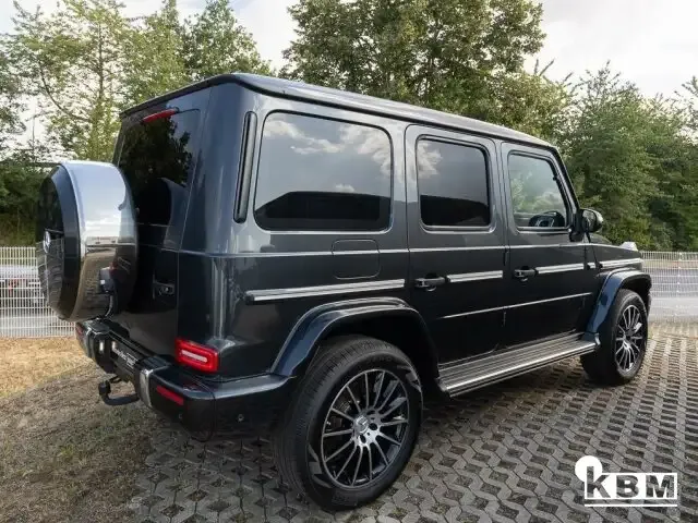Mercedes-Benz G 400