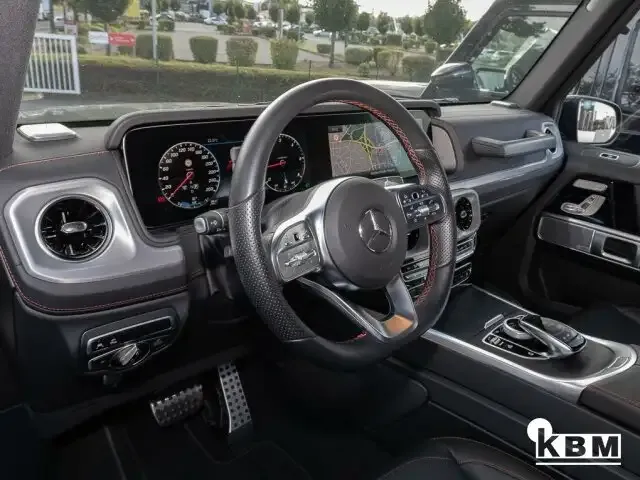 Mercedes-Benz G 400