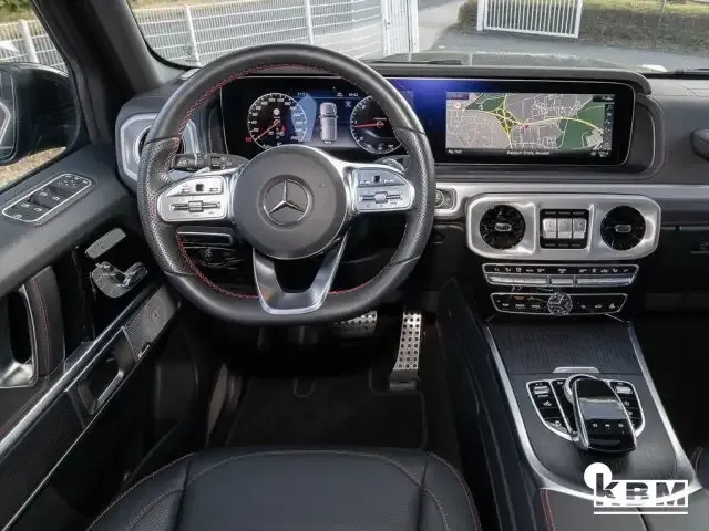 Mercedes-Benz G 400