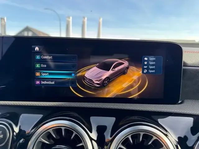 Mercedes-Benz CLA 200