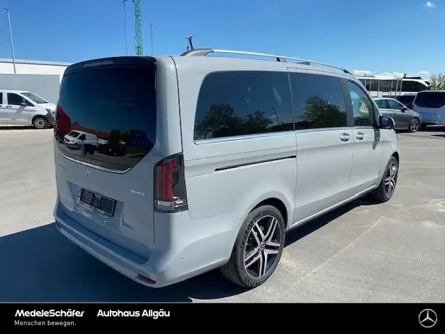 Mercedes-Benz V 300